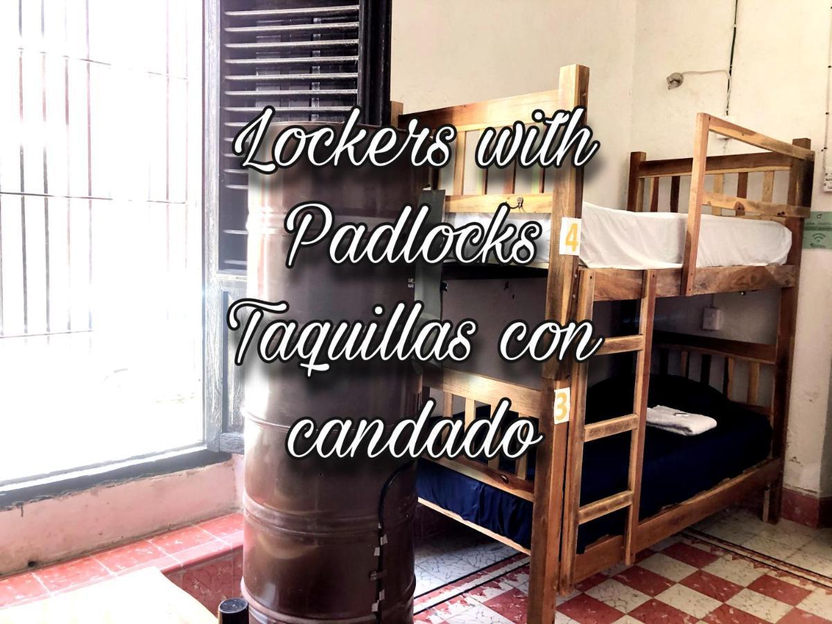 Hostel Casa Quetzal Кампече Екстериор снимка