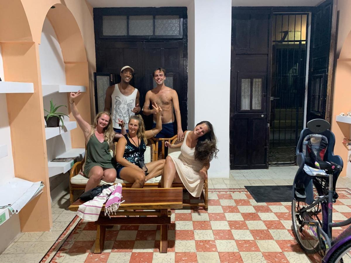 Hostel Casa Quetzal Кампече Екстериор снимка