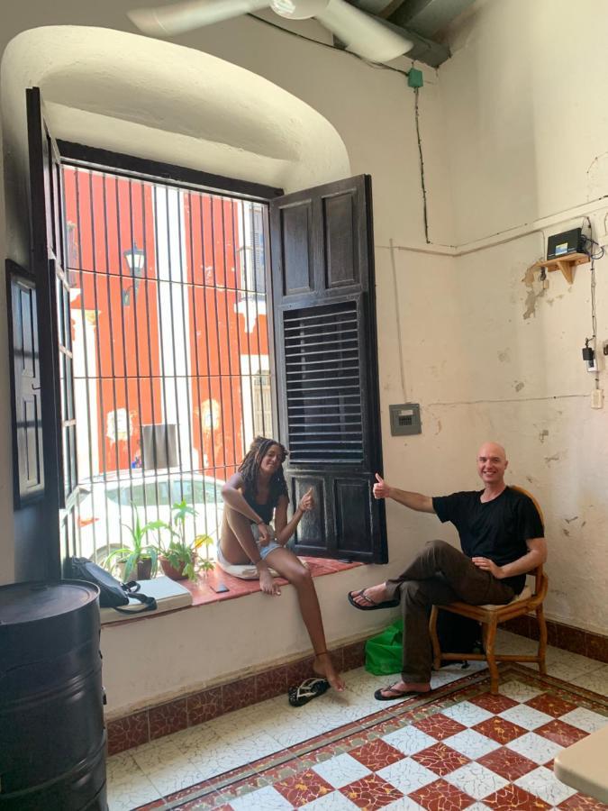 Hostel Casa Quetzal Кампече Екстериор снимка